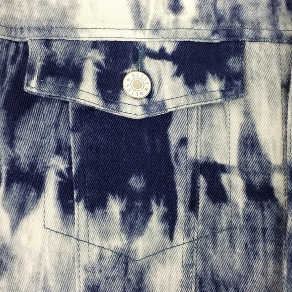 1 Bliss Lane Blue White Tie Dye Print Denim Jacket Womens Size Medium NWOT - Picture 9 of 12